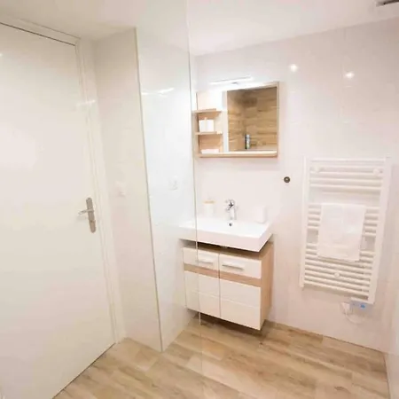 Apartamento La Cour Du Faubourg 3 *